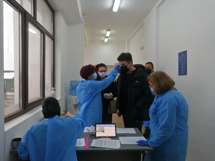 cati ani are cel mai tanar roman care a fost imunizat impotriva covid 19 s a vaccinat in aceasta seara cati ani are cel mai tanar roman care a fost imunizat impotriva covid 19 s a vaccinat in aceasta seara