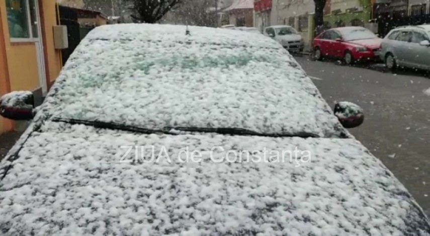 ninge cu fulgi mari la constanta 742819 ninge cu fulgi mari la constanta 742819