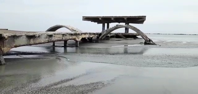 imagini triste ce vor intra in istorie cum arata pasarela din mamaia simbol al litoralului interbelic imagini triste ce vor intra in istorie cum arata pasarela din mamaia simbol al litoralului interbelic