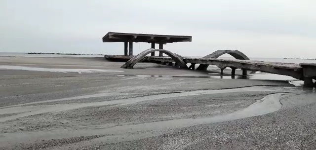 imagini triste ce vor intra in istorie cum arata pasarela din mamaia simbol al litoralului interbelic imagini triste ce vor intra in istorie cum arata pasarela din mamaia simbol al litoralului interbelic