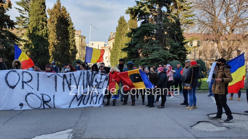 continua protestul la constanta impotriva noilor restrictii stabilite de guvern 743430 continua protestul la constanta impotriva noilor restrictii stabilite de guvern 743430