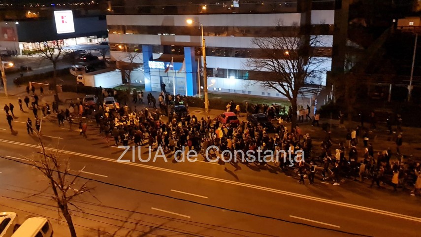 continua protestul la constanta impotriva noilor restrictii stabilite de guvern 743430 continua protestul la constanta impotriva noilor restrictii stabilite de guvern 743430