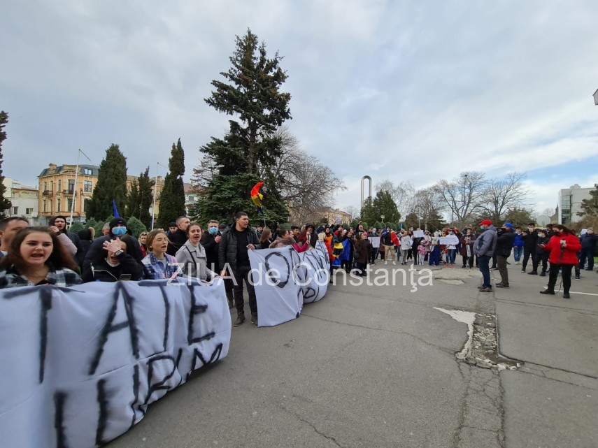 continua protestul la constanta impotriva noilor restrictii stabilite de guvern 743430 continua protestul la constanta impotriva noilor restrictii stabilite de guvern 743430