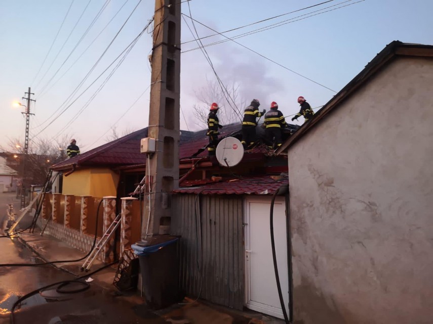 incendiu in municipiul tulcea un octogenar a fost salvar de pompieri a fost pericol de extindere la vecini incendiu in municipiul tulcea un octogenar a fost salvar de pompieri a fost pericol de extindere la vecini