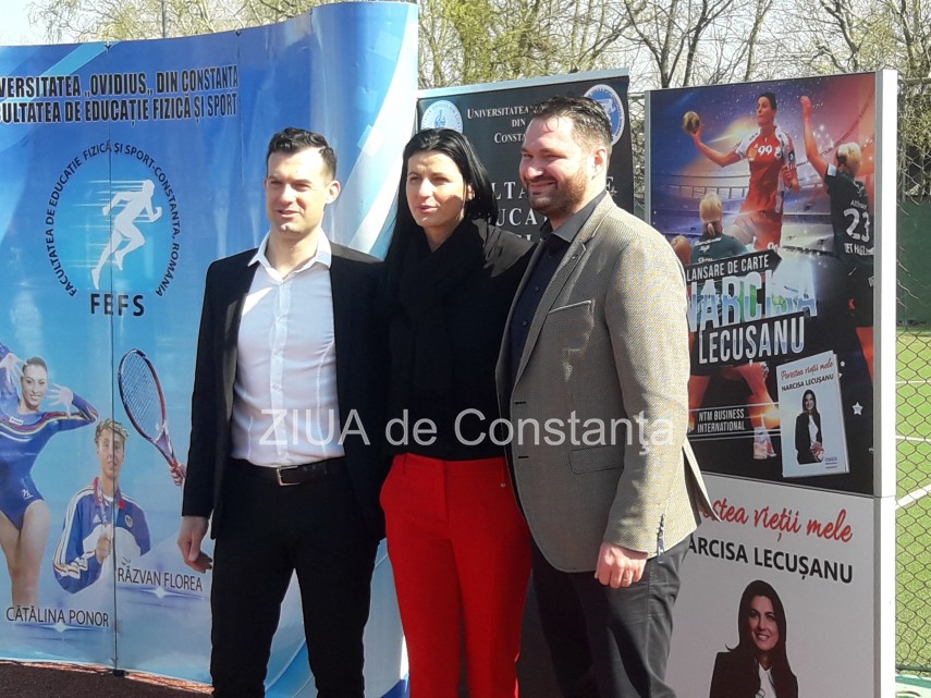 fosta mare handbalista narcisa lecusanu si a lansat la constanta cartea povestea vietii mele 743589 fosta mare handbalista narcisa lecusanu si a lansat la constanta cartea povestea vietii mele 743589