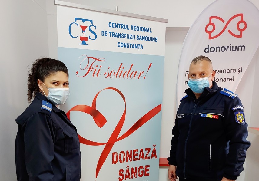 jandarmii constanteni doneaza sange pentru semenii lor 744025 jandarmii constanteni doneaza sange pentru semenii lor 744025