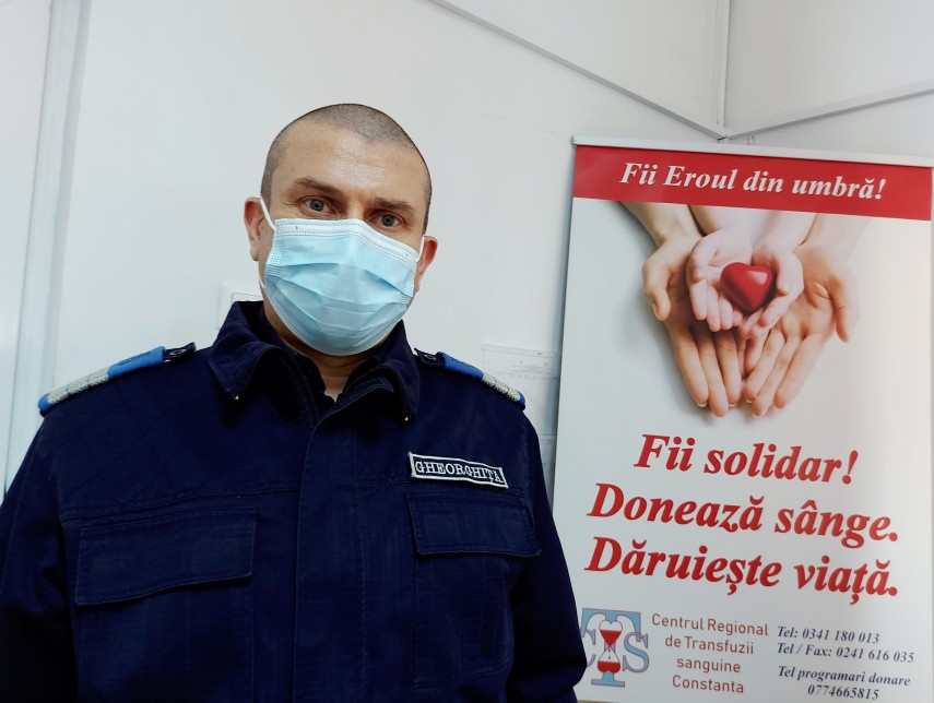 jandarmii constanteni doneaza sange pentru semenii lor 744025 jandarmii constanteni doneaza sange pentru semenii lor 744025