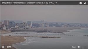 Cum se vedeau, în această dimineață, plaja și cele două pasarele din Mamaia, de pe o cameră live  