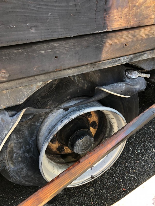 tulcea autocamion incendiat intre localitatile somova si niculitel 744566 tulcea autocamion incendiat intre localitatile somova si niculitel 744566