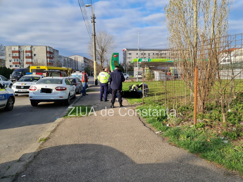 un barbat a fost gasit decedat pe strada dezrobirii din constanta video 745033 un barbat a fost gasit decedat pe strada dezrobirii din constanta video 745033
