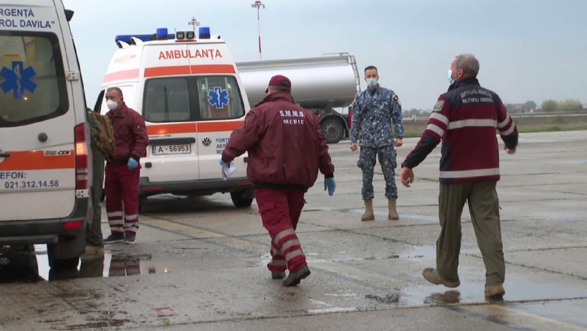 pilotul care s a catapultat astazi a fost transferat la spitalul universitar de urgenta militar central pilotul care s a catapultat astazi a fost transferat la spitalul universitar de urgenta militar central