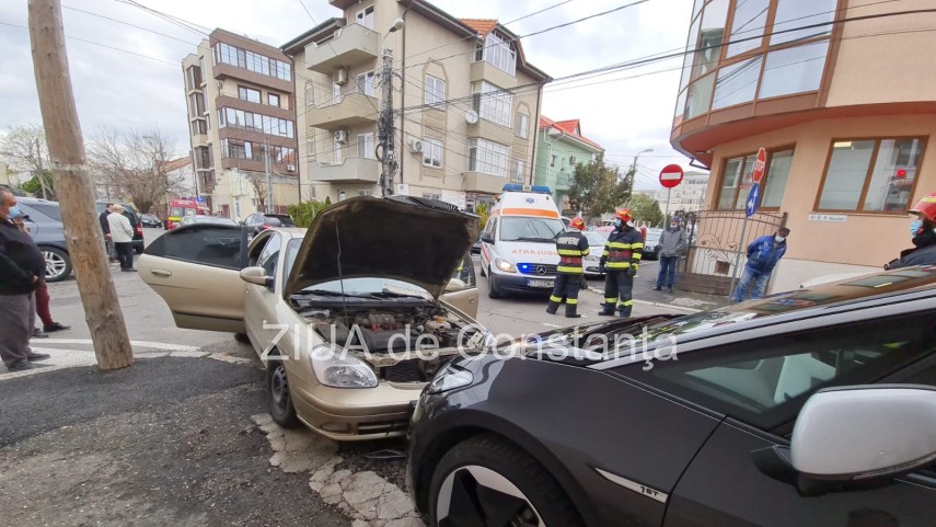 carambol rutier pe strada farului din constanta 745216 carambol rutier pe strada farului din constanta 745216