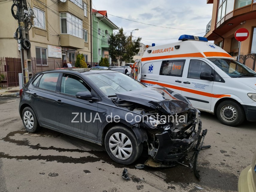 carambol rutier pe strada farului din constanta 745216 carambol rutier pe strada farului din constanta 745216