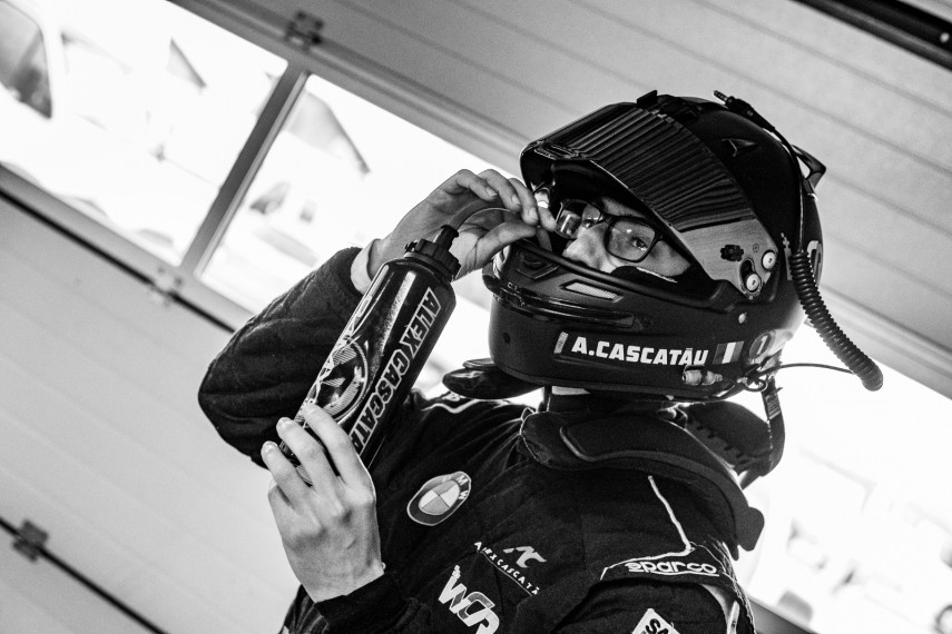debut de sezon pilotul constantean alex cascatau dubla victorie in campionatul national de anduranta debut de sezon pilotul constantean alex cascatau dubla victorie in campionatul national de anduranta