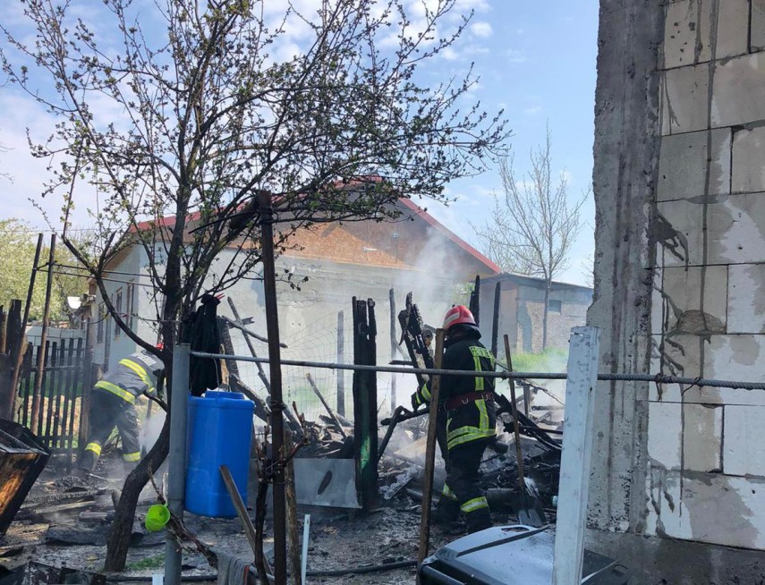 judetul tulcea incendiu la o gospodarie din mineri pompierii intervin 745609 judetul tulcea incendiu la o gospodarie din mineri pompierii intervin 745609