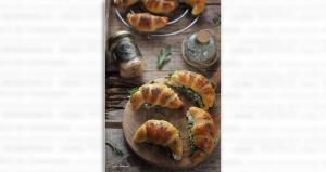 Reţetele zilei Cornuri sarate pentru sandvisuri cu ton, aperitiv delicios