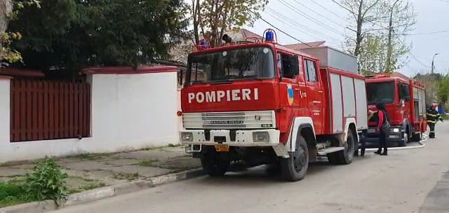 alerta la pompieri incendiu la o casa in eforie sud video 746035 alerta la pompieri incendiu la o casa in eforie sud video 746035
