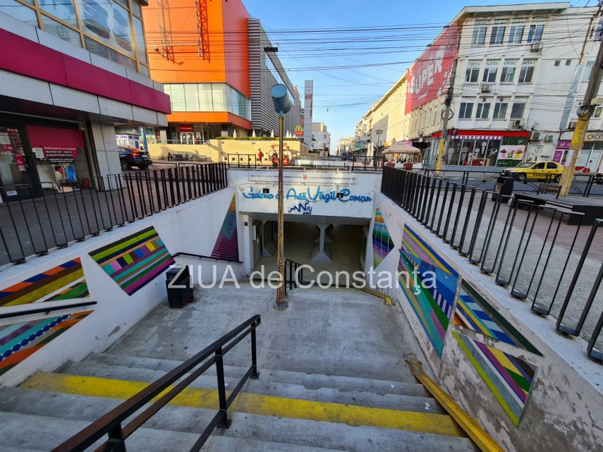constanta strada stefan cel mare pustie in ziua de paste nici picior de om ai impresia ca orasul este constanta strada stefan cel mare pustie in ziua de paste nici picior de om ai impresia ca orasul este