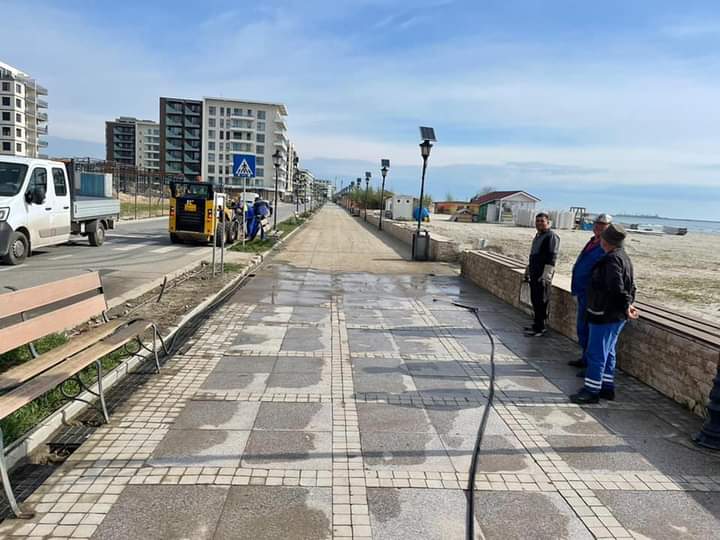 pregatiri pentru sosirea turistilor pe litoral promenada din mamaia nord pusa la punct pentru venirea pregatiri pentru sosirea turistilor pe litoral promenada din mamaia nord pusa la punct pentru venirea