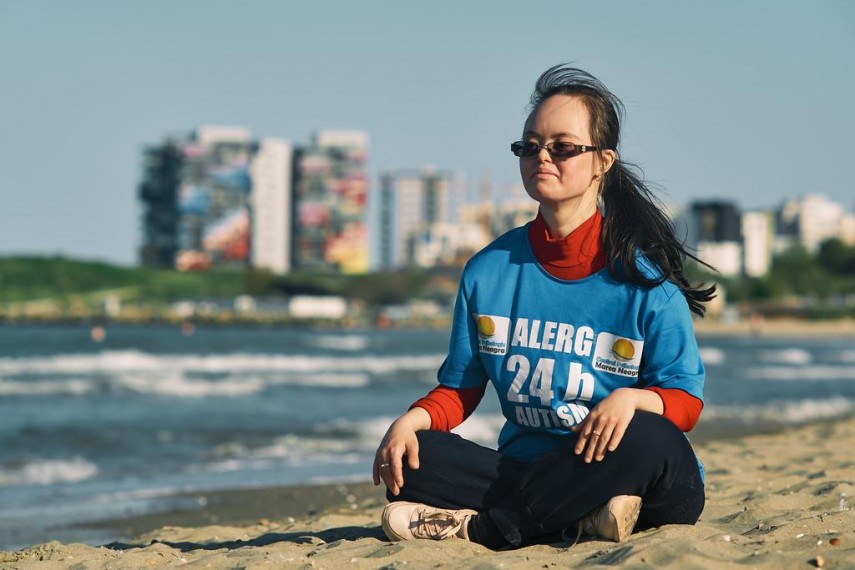 mamaia psihologul yasmin ismail diagnosticata cu sindrom down va alerga 100 de kilometri la ultramaratonul mamaia psihologul yasmin ismail diagnosticata cu sindrom down va alerga 100 de kilometri la ultramaratonul