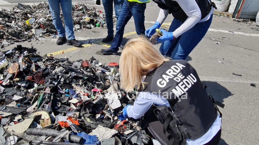 live romania o groapa de gunoi se deschid ultimele containere in portul constanta sud agigea 746841 live romania o groapa de gunoi se deschid ultimele containere in portul constanta sud agigea 746841