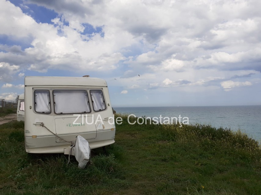 fotoreportaj viata boema la rulota in vama veche libertate si aventura pe malul marii 746971 fotoreportaj viata boema la rulota in vama veche libertate si aventura pe malul marii 746971