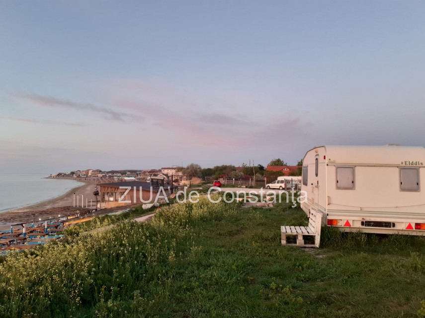 fotoreportaj viata boema la rulota in vama veche libertate si aventura pe malul marii 746971 fotoreportaj viata boema la rulota in vama veche libertate si aventura pe malul marii 746971