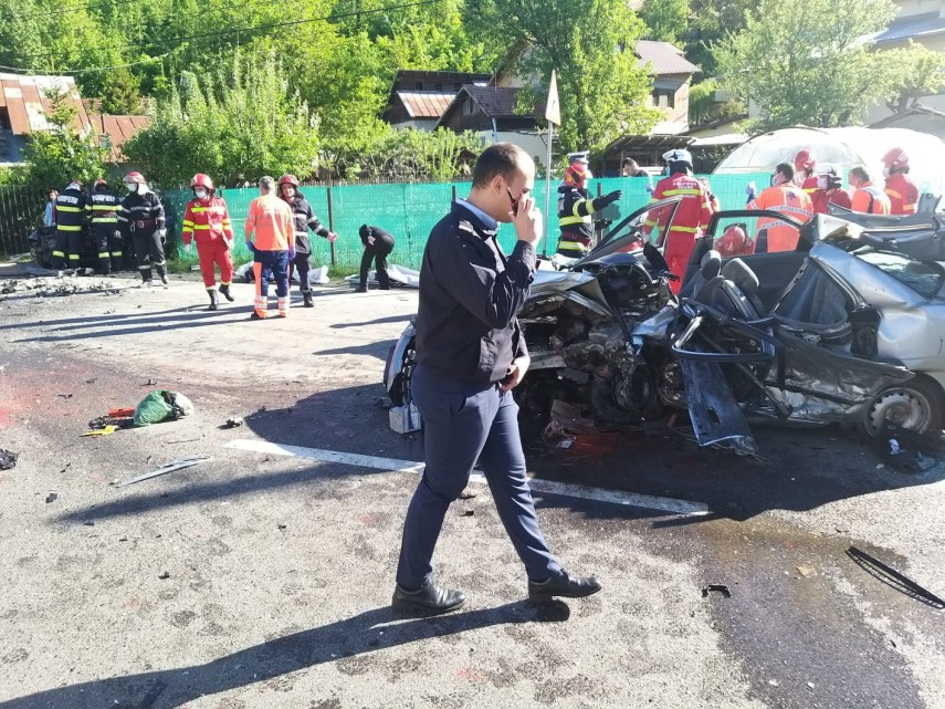 tragedie pe dn1 cinci persoane au murit intr un teribil accident rutier 747128 tragedie pe dn1 cinci persoane au murit intr un teribil accident rutier 747128