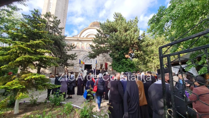 constanta ips varsanufie conduce procesiunea cu ocazia sarbatorii sfintilor constantin si elena galerie constanta ips varsanufie conduce procesiunea cu ocazia sarbatorii sfintilor constantin si elena galerie