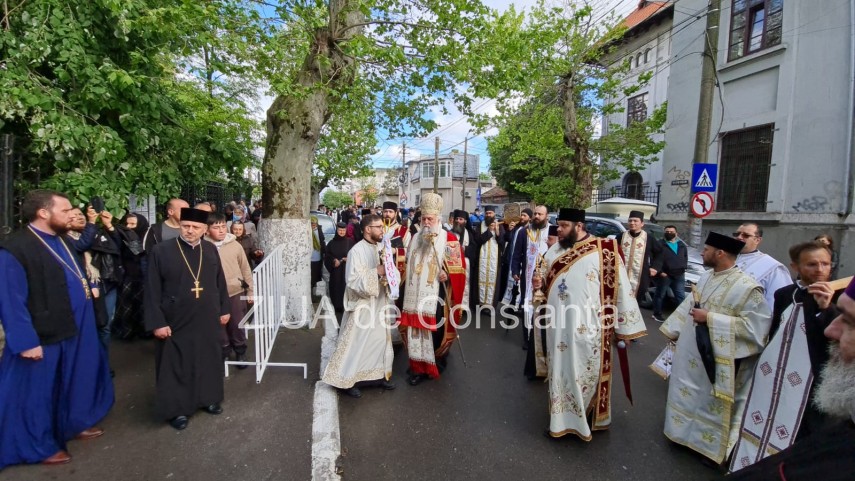 constanta ips varsanufie conduce procesiunea cu ocazia sarbatorii sfintilor constantin si elena galerie constanta ips varsanufie conduce procesiunea cu ocazia sarbatorii sfintilor constantin si elena galerie