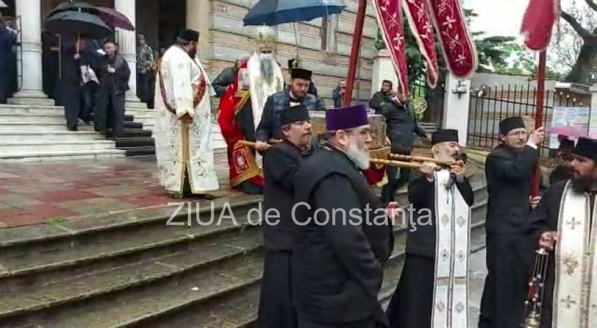constanta ips varsanufie conduce procesiunea cu ocazia sarbatorii sfintilor constantin si elena galerie constanta ips varsanufie conduce procesiunea cu ocazia sarbatorii sfintilor constantin si elena galerie
