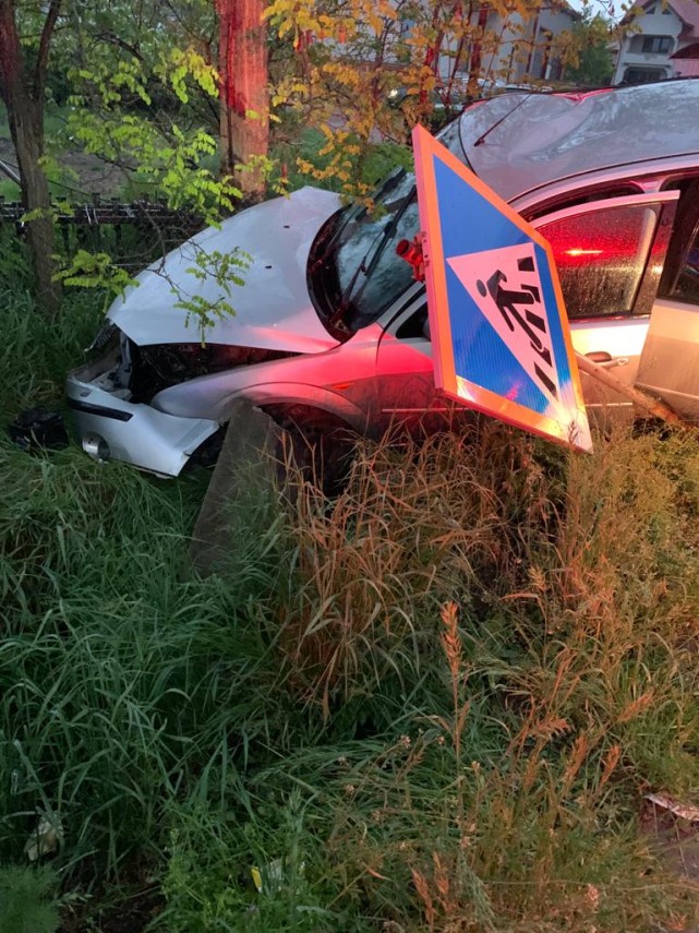 accident rutier grav in judetul suceava sase victime una din masinile imlicate este din judetul constanta accident rutier grav in judetul suceava sase victime una din masinile imlicate este din judetul constanta