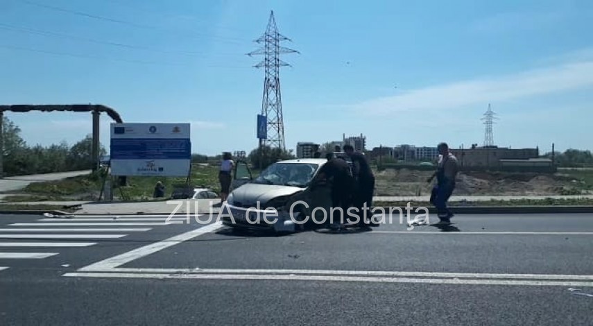 accident rutier cu victime in zona podului navodari o masina a zburat de pe sosea 747659 accident rutier cu victime in zona podului navodari o masina a zburat de pe sosea 747659