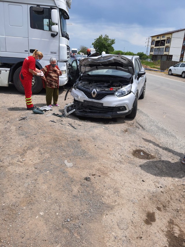 accident rutier cu victime in cumpana judetul constanta este implicat un tir 748056 accident rutier cu victime in cumpana judetul constanta este implicat un tir 748056