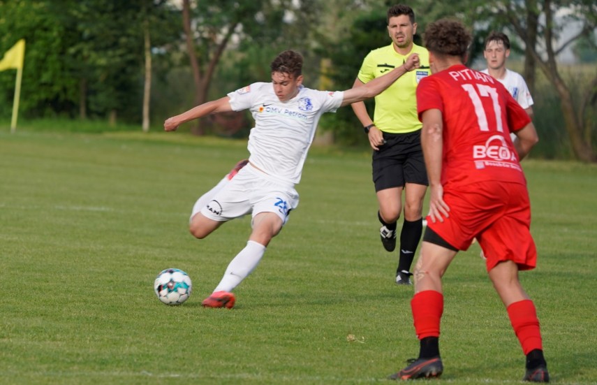 gol adrian petre farul constanta a cedat in amicalul contra chindiei targoviste 751101 gol adrian petre farul constanta a cedat in amicalul contra chindiei targoviste 751101