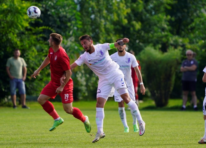 gol adrian petre farul constanta a cedat in amicalul contra chindiei targoviste 751101 gol adrian petre farul constanta a cedat in amicalul contra chindiei targoviste 751101