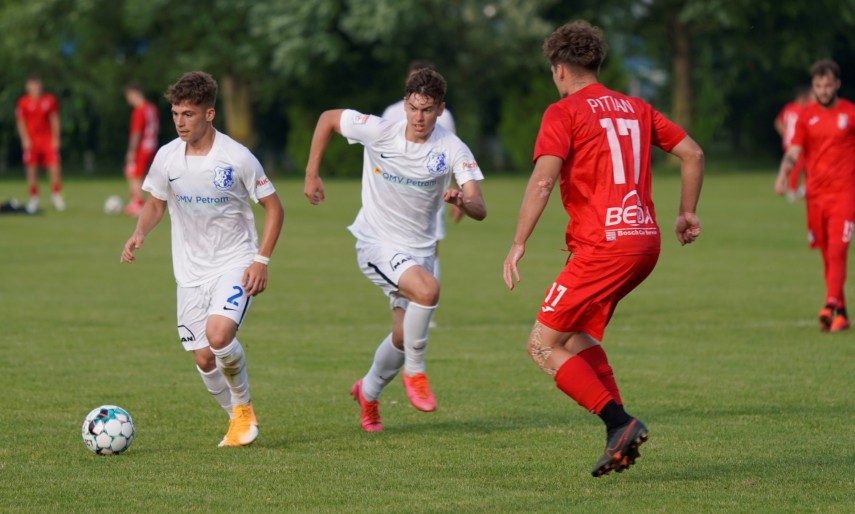 gol adrian petre farul constanta a cedat in amicalul contra chindiei targoviste 751101 gol adrian petre farul constanta a cedat in amicalul contra chindiei targoviste 751101