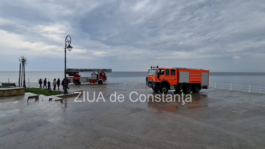 constanta persoana cazuta peste balustrada pe faleza 748772 constanta persoana cazuta peste balustrada pe faleza 748772