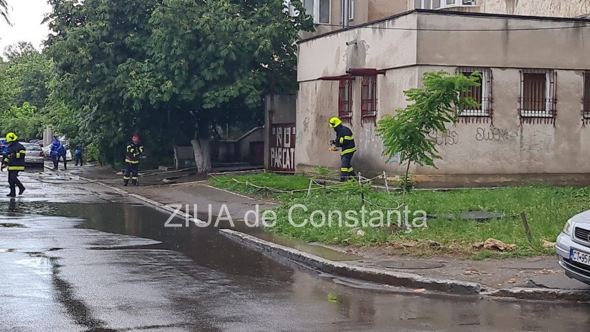 incendiu neobisnuit in constanta zona far se manifesta cu flacara sub pamant 749404 incendiu neobisnuit in constanta zona far se manifesta cu flacara sub pamant 749404