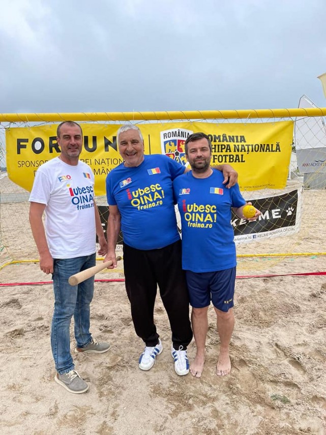 eforie nord celebrul rica raducanu a dat fotbalul pe oina 750102 eforie nord celebrul rica raducanu a dat fotbalul pe oina 750102