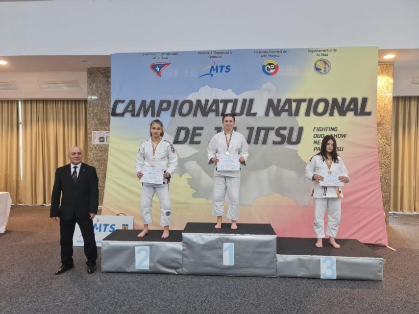 daria kraus de la marina constanta dubla campioana dar medaliata si cu argint la nationalele de ju jitsu daria kraus de la marina constanta dubla campioana dar medaliata si cu argint la nationalele de ju jitsu