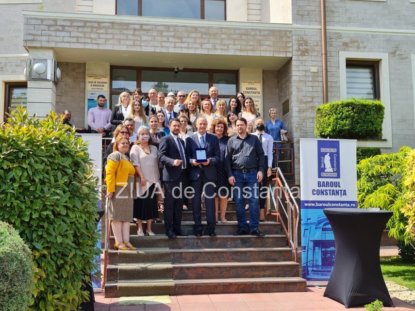 live text decanul baroului constanta catalin filisan decerneaza premiul avocat ion c theodorescu valahu live text decanul baroului constanta catalin filisan decerneaza premiul avocat ion c theodorescu valahu