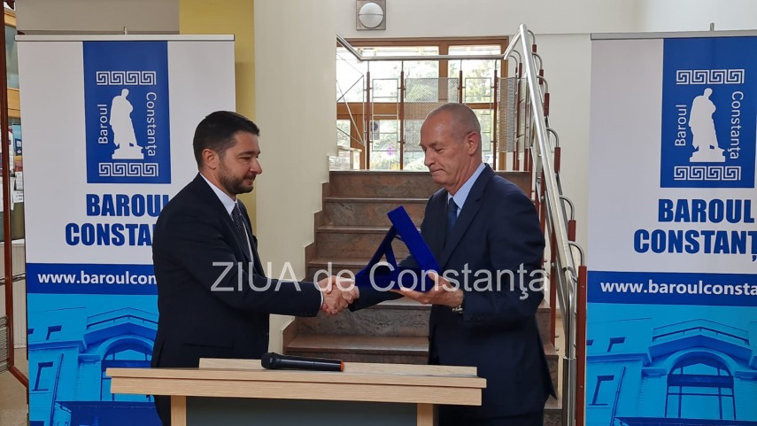 live text decanul baroului constanta catalin filisan decerneaza premiul avocat ion c theodorescu valahu live text decanul baroului constanta catalin filisan decerneaza premiul avocat ion c theodorescu valahu