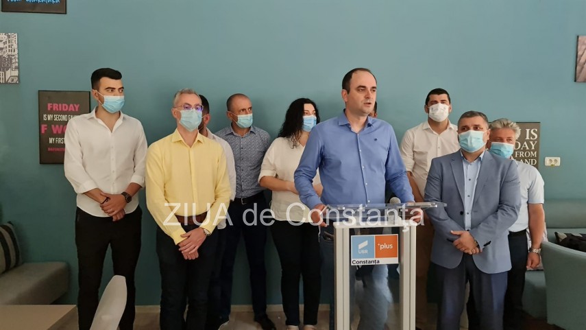 conferinta de presa a usr constanta cu participarea ministrului justitiei stelian ion galerie foto video conferinta de presa a usr constanta cu participarea ministrului justitiei stelian ion galerie foto video