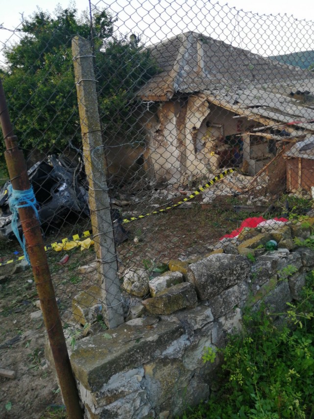 tragedie la sipote judetul constanta un mort in urma unui accident rutier masina s a zdrobit de gardul tragedie la sipote judetul constanta un mort in urma unui accident rutier masina s a zdrobit de gardul
