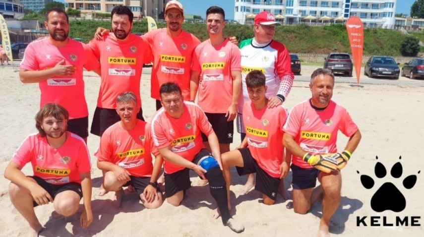 eforie nord fc farul old boys meci de fotbal pe plaja cu selectionata jurnalistilor 751854 eforie nord fc farul old boys meci de fotbal pe plaja cu selectionata jurnalistilor 751854