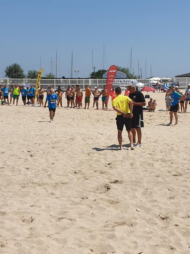 eforie nord fc farul old boys meci de fotbal pe plaja cu selectionata jurnalistilor 751854 eforie nord fc farul old boys meci de fotbal pe plaja cu selectionata jurnalistilor 751854
