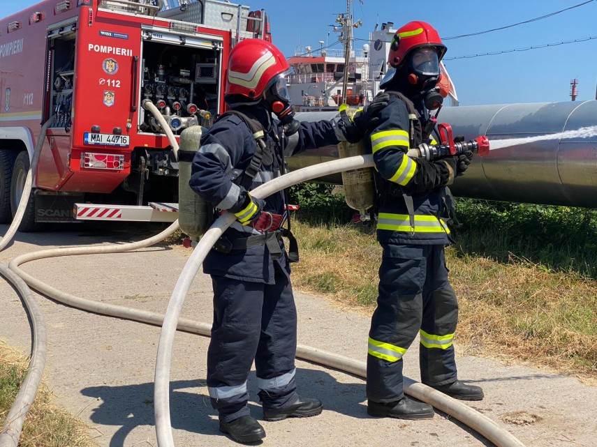 cum decurge un exercitiu tactic al pompierilor de la isu dobrogea in cazul declansarii unui dezastru cum decurge un exercitiu tactic al pompierilor de la isu dobrogea in cazul declansarii unui dezastru