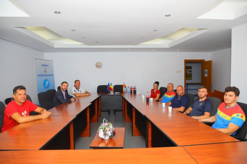 halterofili din cahul in cantonament la constanta din delegatie face parte si campionul mondial tudor halterofili din cahul in cantonament la constanta din delegatie face parte si campionul mondial tudor