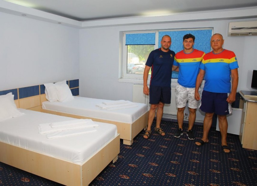 halterofili din cahul in cantonament la constanta din delegatie face parte si campionul mondial tudor halterofili din cahul in cantonament la constanta din delegatie face parte si campionul mondial tudor